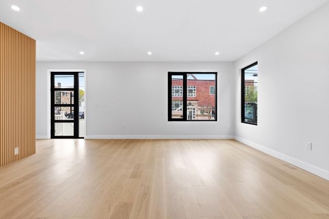 236 Lake Street, Waltham, MA 02451