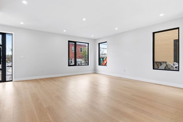 236 Lake Street, Waltham, MA 02451