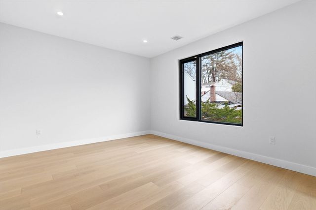 236 Lake Street, Waltham, MA 02451