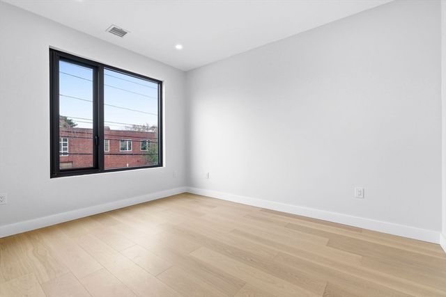 236 Lake Street, Waltham, MA 02451
