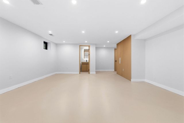 236 Lake Street, Waltham, MA 02451