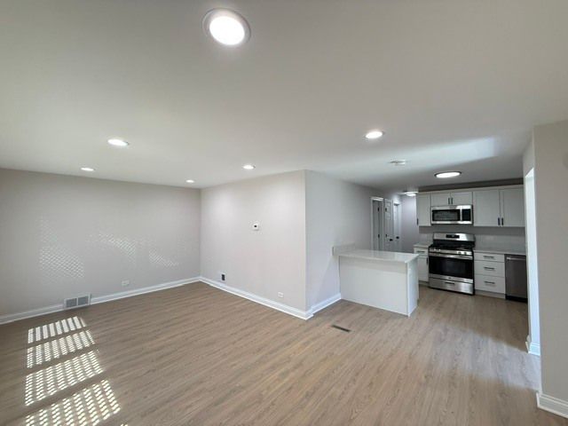 9619 S Bishop Street, Chicago, IL 60643