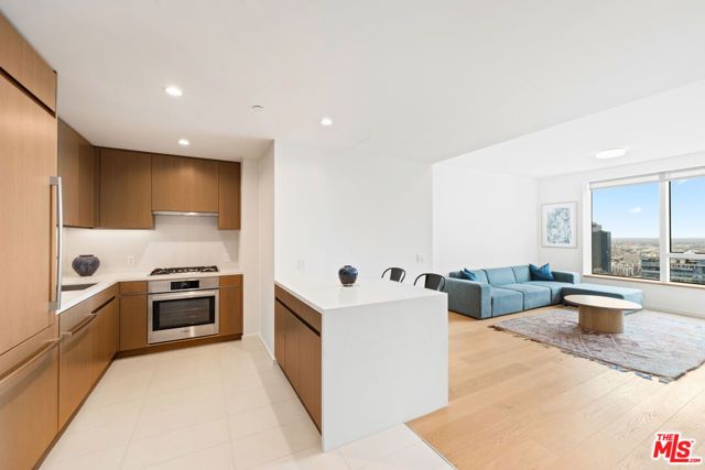 889 Francisco Street 3401, Los Angeles, CA 90017