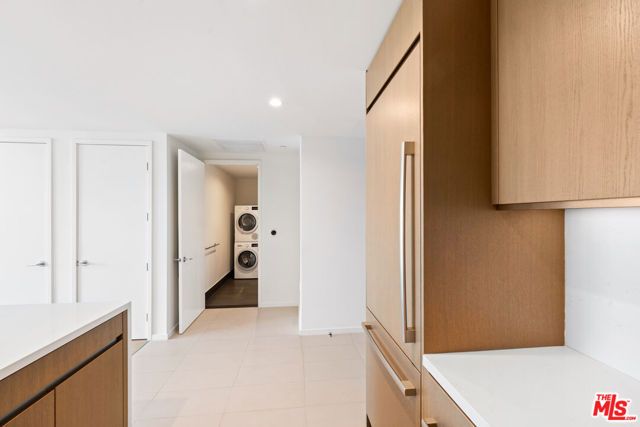 889 Francisco Street 3401, Los Angeles, CA 90017