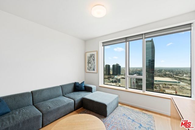 889 Francisco Street 3401, Los Angeles, CA 90017