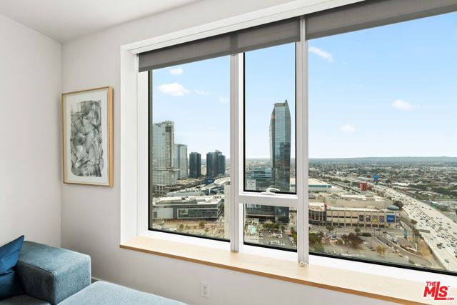 889 Francisco Street 3401, Los Angeles, CA 90017