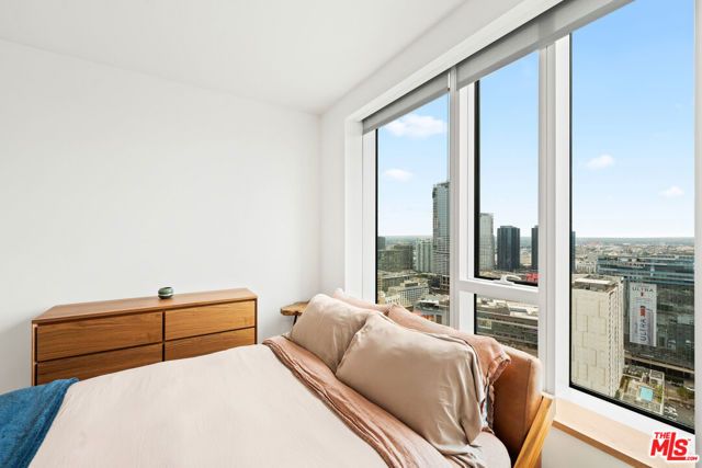 889 Francisco Street 3401, Los Angeles, CA 90017