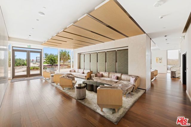 889 Francisco Street 3401, Los Angeles, CA 90017