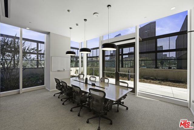 889 Francisco Street 3401, Los Angeles, CA 90017