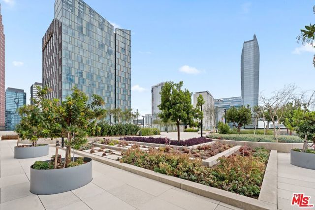 889 Francisco Street 3401, Los Angeles, CA 90017