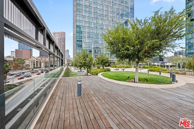 889 Francisco Street 3401, Los Angeles, CA 90017