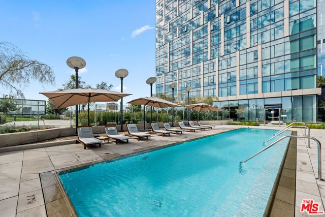 889 Francisco Street 3401, Los Angeles, CA 90017