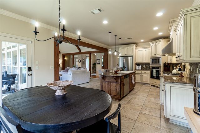 4401 Warbal Trail, Rogers, AR 72758