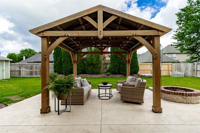 4401 Warbal Trail, Rogers, AR 72758