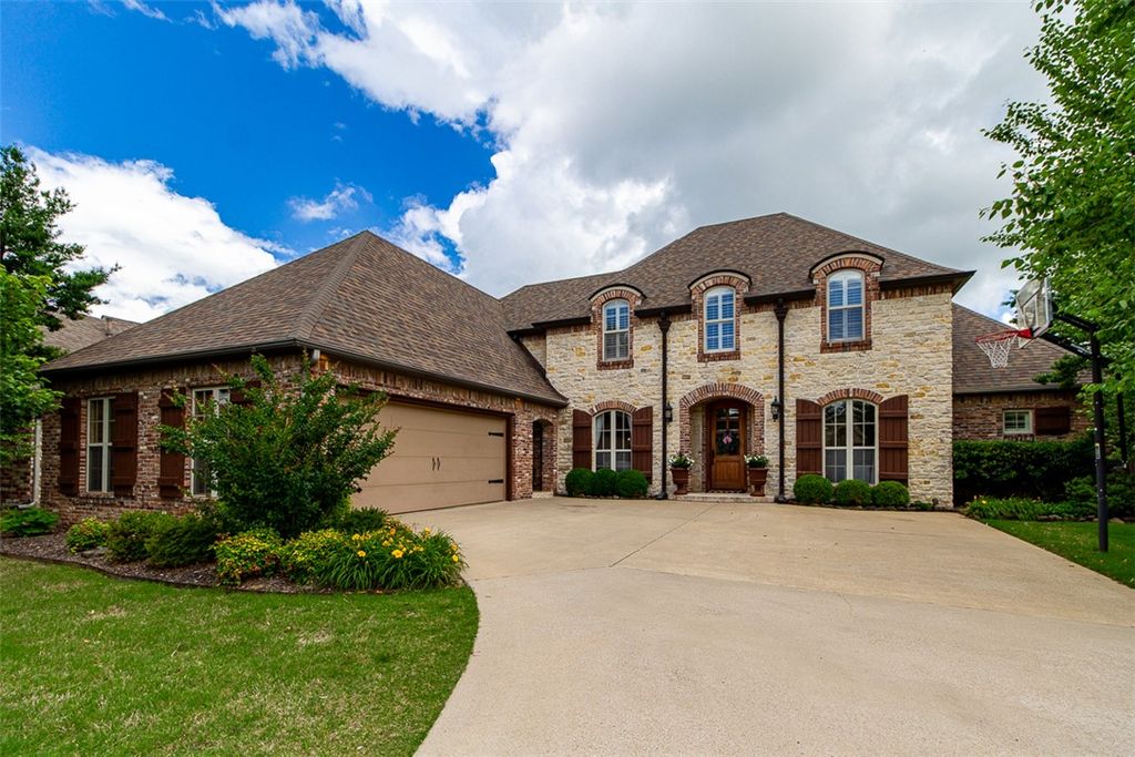 4401 Warbal Trail, Rogers, AR 72758