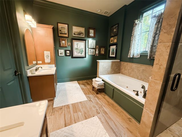 1013 S Crescent Cove, Shreveport, LA 71105