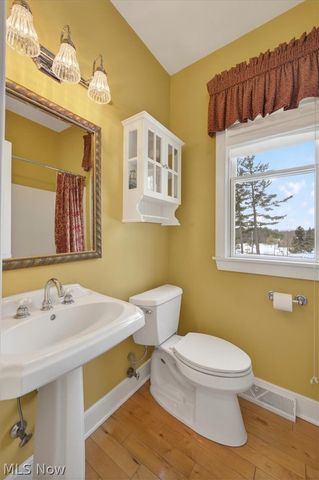 11355 Beechnut Lane, Chardon, OH 44024