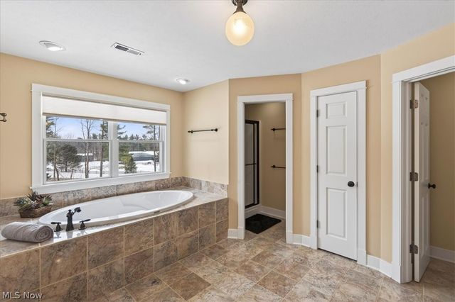 11355 Beechnut Lane, Chardon, OH 44024