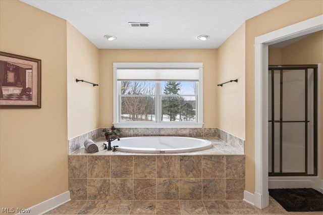 11355 Beechnut Lane, Chardon, OH 44024