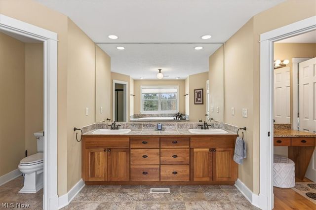 11355 Beechnut Lane, Chardon, OH 44024