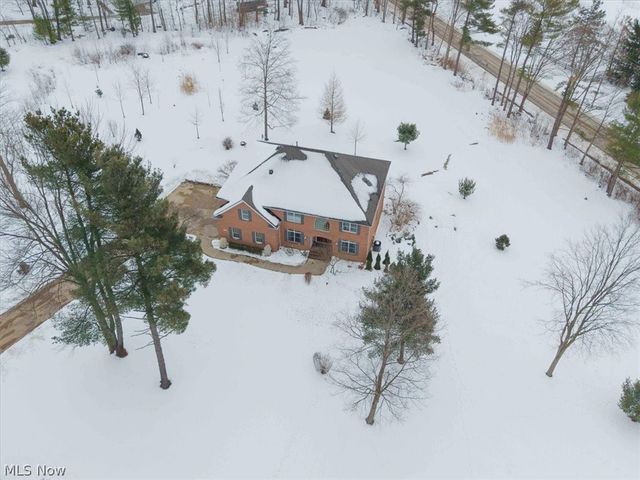11355 Beechnut Lane, Chardon, OH 44024
