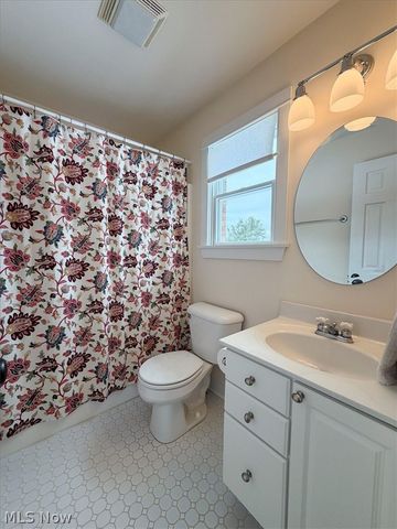 11355 Beechnut Lane, Chardon, OH 44024