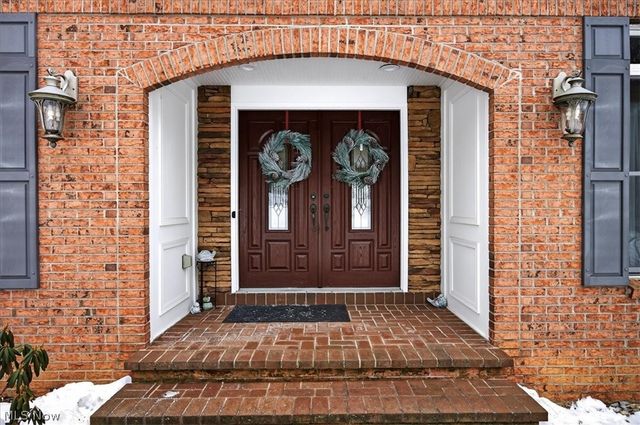 11355 Beechnut Lane, Chardon, OH 44024