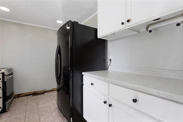 8601 E 81st Terrace, Raytown, MO 64138