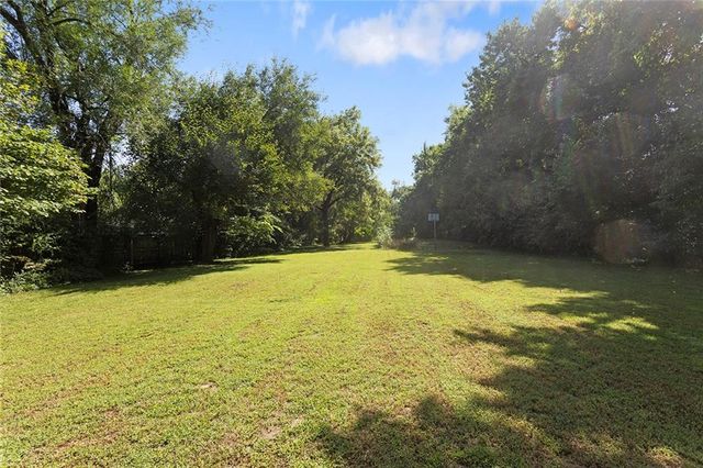 8601 E 81st Terrace, Raytown, MO 64138
