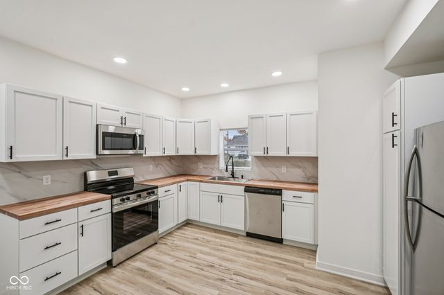 723 W 3rd Street, Anderson, IN 46016