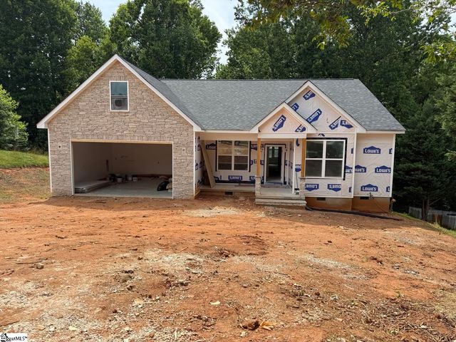 129 Faulkner Circle, Greer, SC 29651