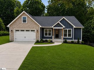 129 Faulkner Circle, Greer, SC 29651