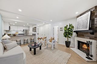 8362 Via Sonoma c, La Jolla, CA 92037