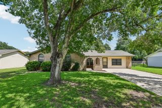 1641 DRIFTWOOD DR, Seguin, TX 78155