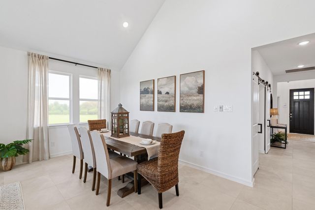 220 Dunovant Drive, Sealy, TX 77474