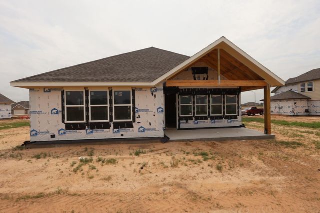 220 Dunovant Drive, Sealy, TX 77474