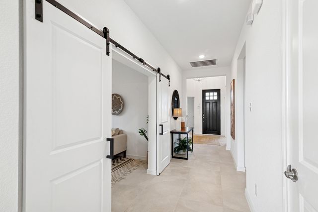 220 Dunovant Drive, Sealy, TX 77474