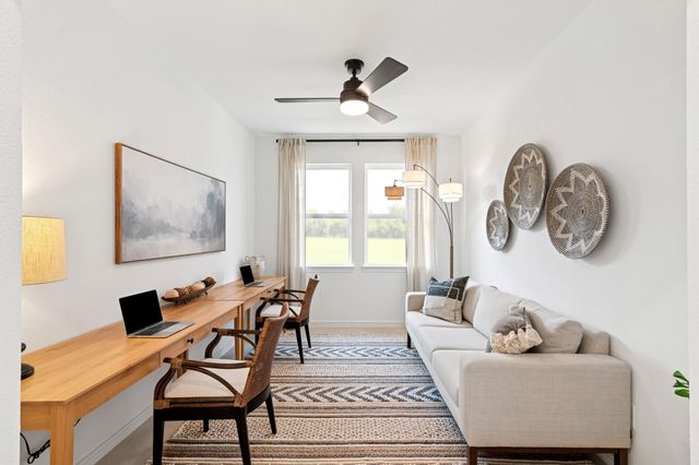 220 Dunovant Drive, Sealy, TX 77474