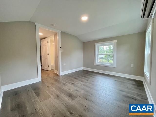 1318 SAINT GEORGE ST, Crozet, VA 22932