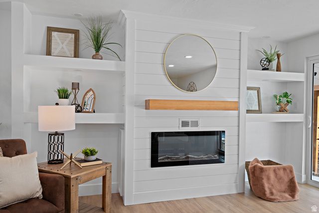 1973 S DAVIS BLVD, Bountiful, UT 84010