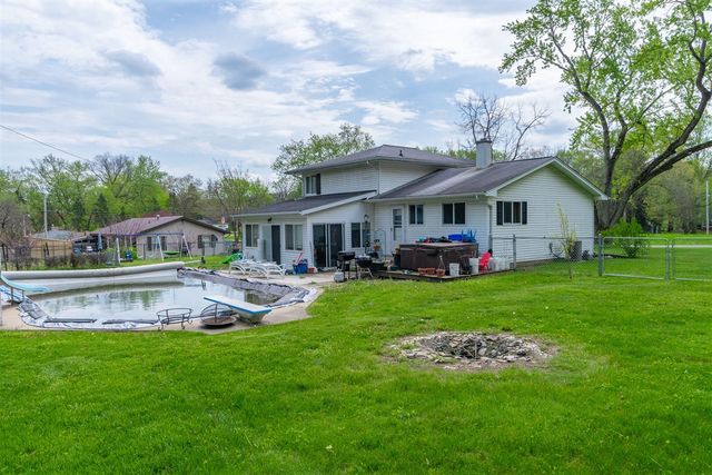 16271 Merson Court, Buchanan, MI 49107