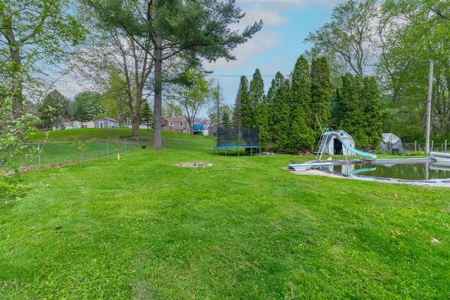 16271 Merson Court, Buchanan, MI 49107