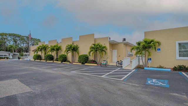 210 SOUTHWINDS DRIVE, Sarasota, FL 34231