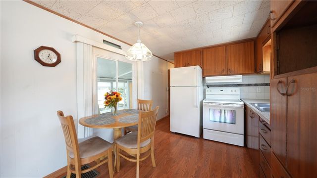 210 SOUTHWINDS DRIVE, Sarasota, FL 34231