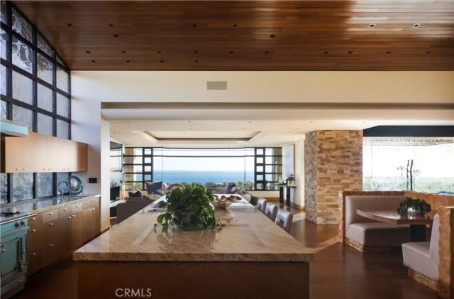 2526 Riviera Drive, Laguna Beach, CA 92651