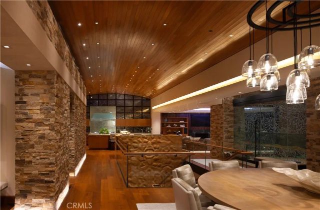 2526 Riviera Drive, Laguna Beach, CA 92651