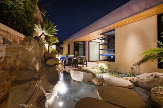 2526 Riviera Drive, Laguna Beach, CA 92651