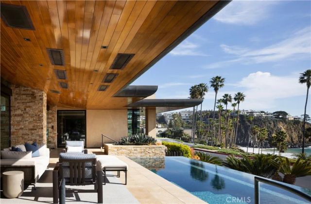 2526 Riviera Drive, Laguna Beach, CA 92651
