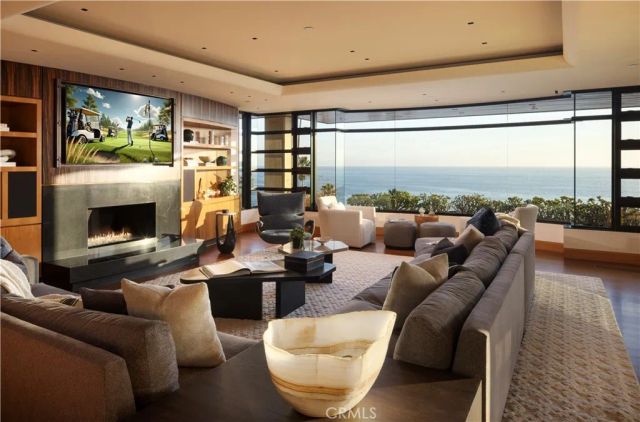 2526 Riviera Drive, Laguna Beach, CA 92651