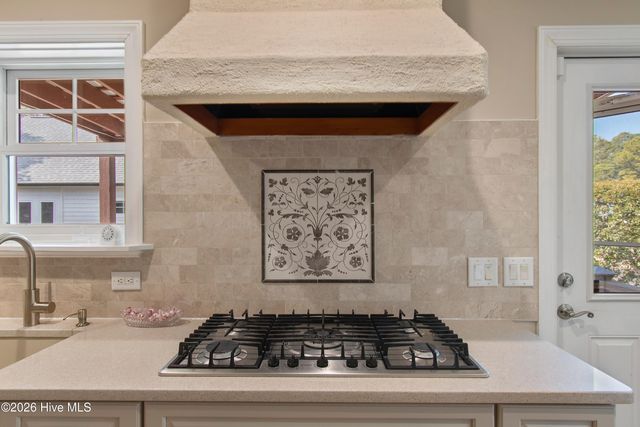 4285 Loblolly Circle SE, Southport, NC 28461